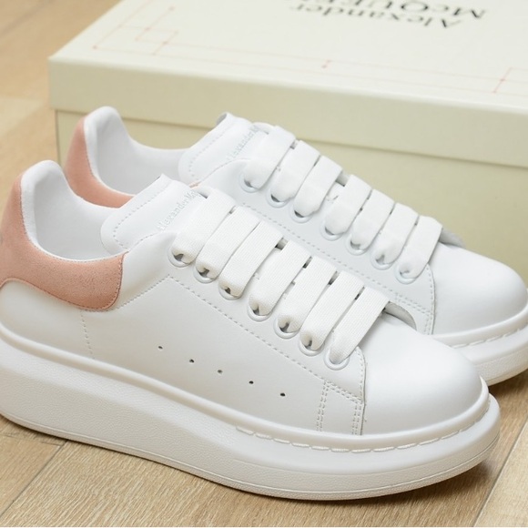 Alexander McQueen Shoes - Alexander McQueen White and Pink Women's Sneakers